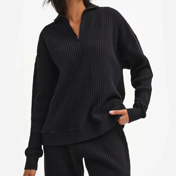 mate the label ORGANIC COTTON HALF ZIP SWEATER size medium large women’s black